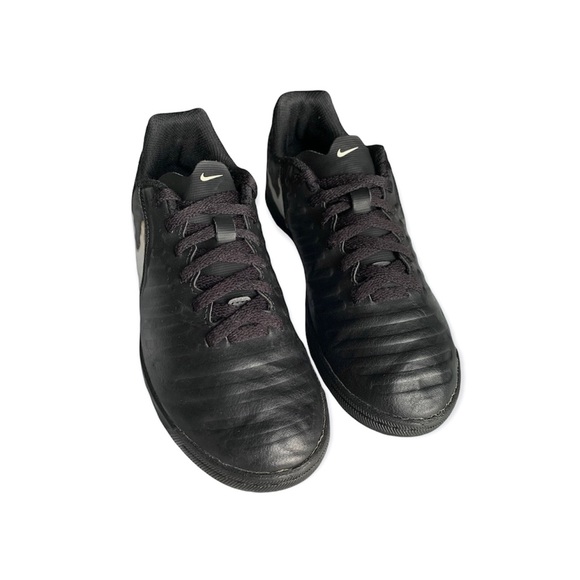 NIKE TIEMPO-X KIDS UNISEX YOUTH HARD COURT SOCCER INDOOR BLACK CLEATS TURF 2.5Y - Picture 6 of 6